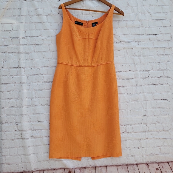 Dana Buchman Dresses & Skirts - Dana Buchman Orange Pineapple Shift Dress